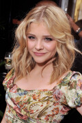 Chloe-Moretz-Kosty555.info--022dec0c6303d80d8a9