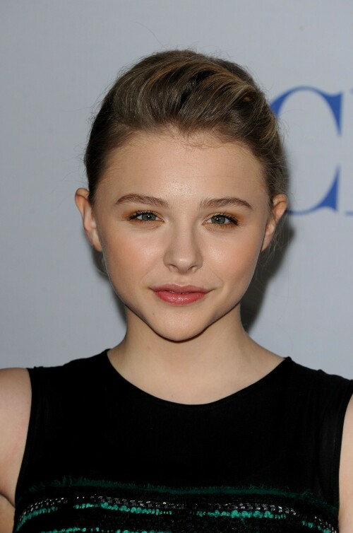 Chloe-Moretz-Kosty555.info--025e50c0a7fc25cf574