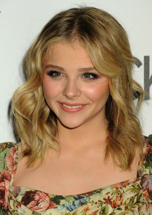 Chloe-Moretz-Kosty555.info--033f2913fda7db373fd.jpeg