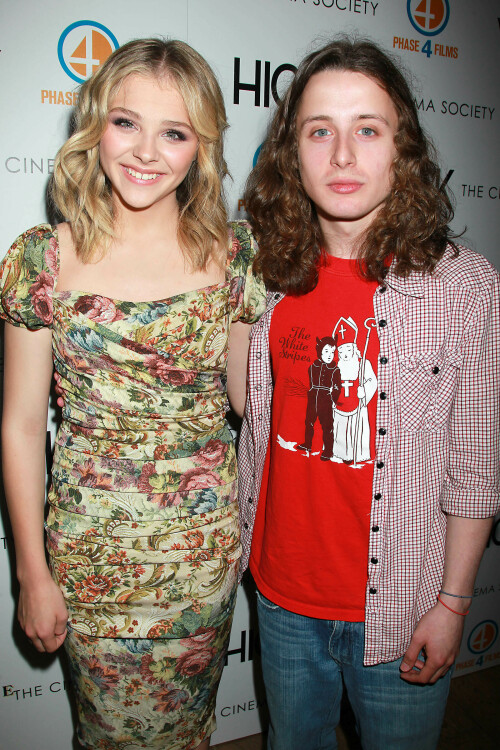 Chloe-Moretz-Kosty555.info--105a5740133807cd470.jpeg