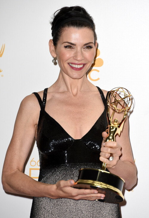 JuliannaMargulies_Emmy2014_03e395ce094efb8810.jpeg