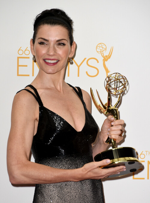 JuliannaMargulies_Emmy2014_582bc1f4da437075f6.jpeg