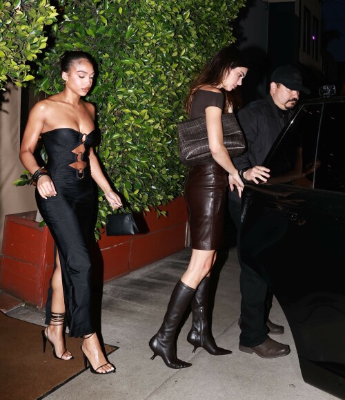 Kendall-Jenner-Hailey-Biebe-Lori-Harvey---June-13-2023_79fe613c75056ff1d3.jpeg