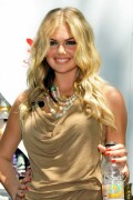 Kate-Upton-Kosty555.info_037faa13f2f311766cb