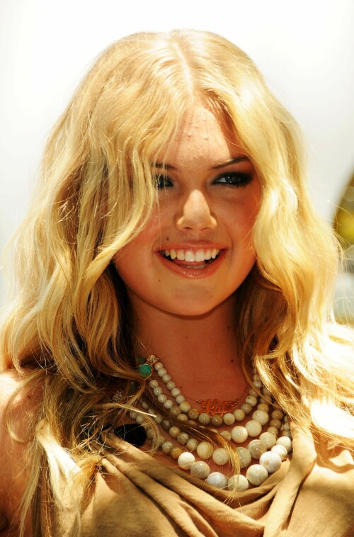 Kate-Upton-Kosty555.info_038cb911d90820d535b.jpeg