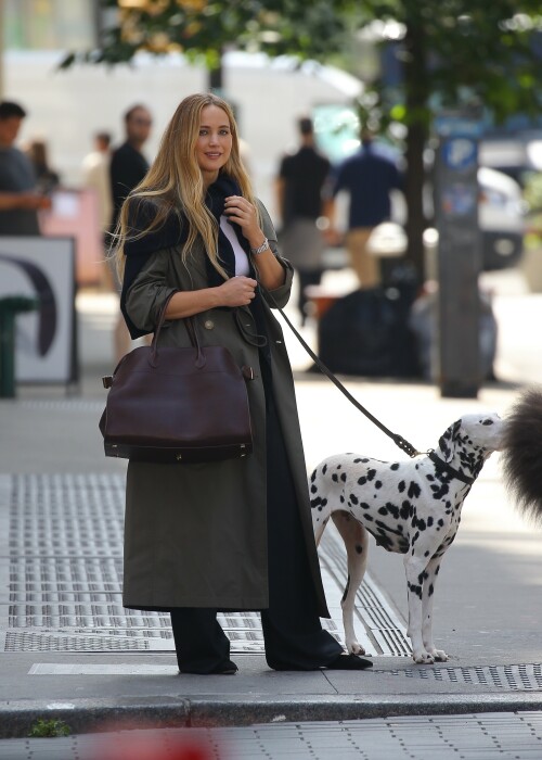 Jennifer-Lawrence-filming-a-Dior-commercial-New-York-June-28-2023-2ffc7c17d00e23dd9.jpeg