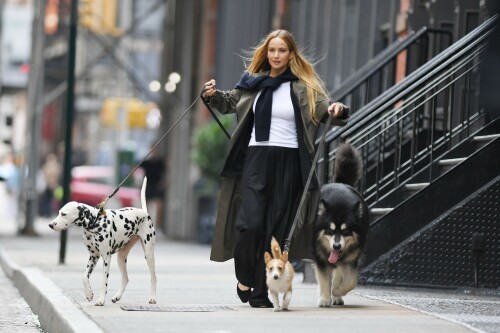 Jennifer-Lawrence-filming-a-Dior-commercial-New-York-June-28-2023-48dc06d215b145d5da.jpeg