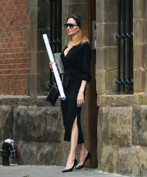 angelina_jolie_out_in_new_york_06-28-2023-16290e5337c45a3732