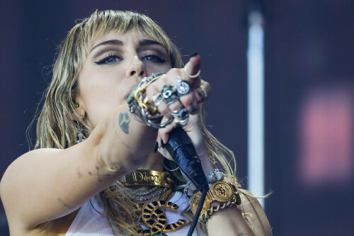 333-1437adafb3af7473111