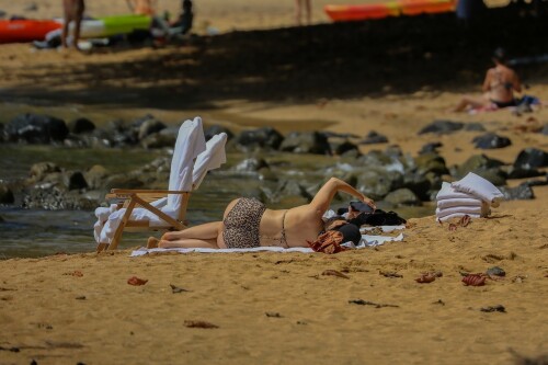 Kourtney-Kardashian-baby-bump-in-Kauai-Hawaii---July-11-2023-30972e98300402e789.jpeg