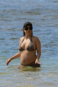 Kourtney-Kardashian-baby-bump-in-Kauai-Hawaii---July-11-2023-370f7793a7df522d65