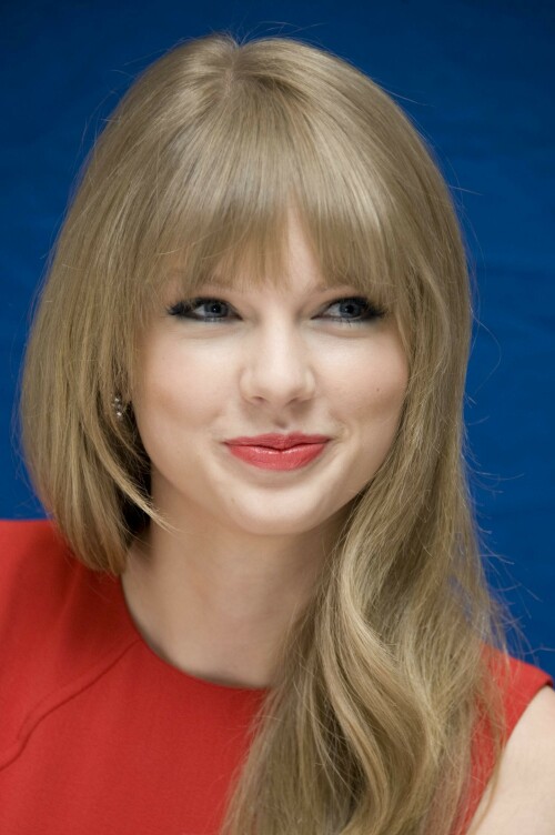 Taylor_Swift-Kosty555.info--00110ce9d79a0bf7a4d5.jpeg