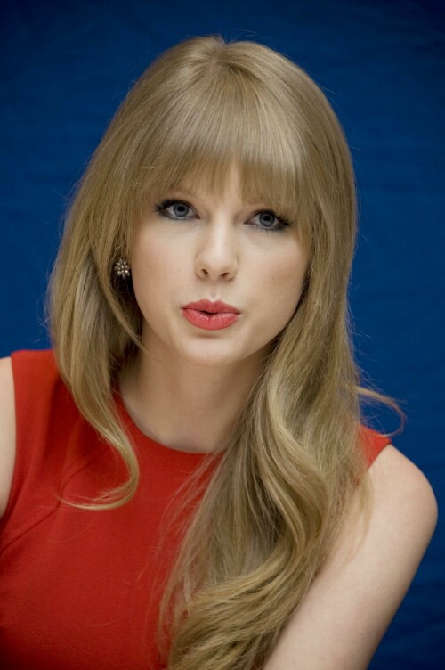 Taylor_Swift-Kosty555.info--0015288ac87282c3e551.jpeg