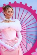 MargotRobbie_BarbieUK_July122023_041e004eba9e26b5285