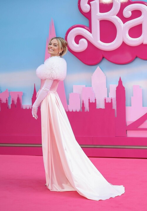 MargotRobbie_BarbieUK_July122023_054563011ca4a9da936