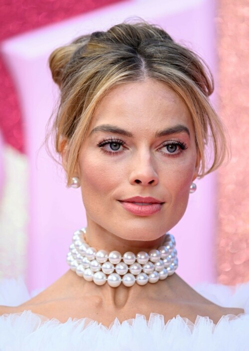 MargotRobbie_BarbieUK_July122023_210f3e7ce78dced7808