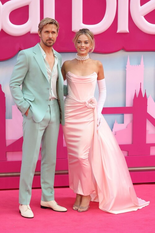 MargotRobbie_BarbieUK_July122023_2357adaa7ac80873d1a.jpeg