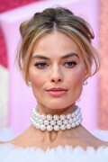 MargotRobbie_BarbieUK_July122023_26302297d513f76970a