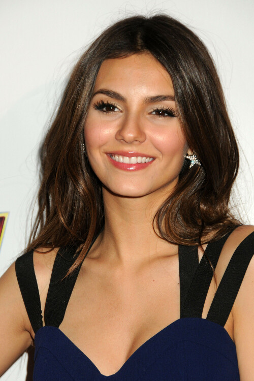 Victoria-Justice-KIIS-FMs-Jingle-Ball-2010-in-LA---Dec-5-2010-Kosty555.info0043d96a32ded407c13.jpeg