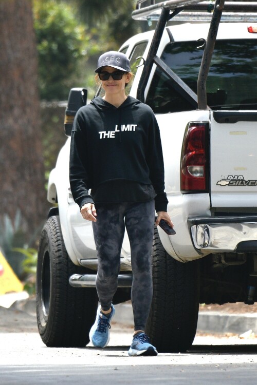 Jennifer Garner | Spotted taking her morning walk in Brentwood - July 22, 2023

Jennifer Garner keeps it casual in sweats for stroll in Los Angeles after sharing her support for ongoing SAG-AFTRA strike

Jennifer Garner looking stunning as she was spotted on Saturday afternoon in Los Angeles.

The actress, 51, was seen enjoying her daily walk in Brentwood as she donned an all-black outfit comprised of a back shirt, a black cropped sweatshirt that had the words 'The Limit' in white lettering in the center, along with a pair of black tie-dye leggings.

She completed her look with a pair of blue sneakers, a pair of black sunglasses, and a grey hat that had the acronym 'ACFC' in the center as she had her hair up in a bun.

'ACFC' on her hat was a reference to Angel City Football Club, the Los Angeles-based women's professional soccer team that competes in the NWSL (the top soccer league for women in the United States) that Garner is a founding investor of.

The sighting of Garner comes a few hours after she issued a lengthy statement on her Instagram account in support of the ongoing SAG-AFTRA strike.

The former Alias star was seen holding onto her cellphone as she walked along the streets of Brentwood. She walked past a large white pickup truck and a black Honda.

The walk took place not too far from where she lives with her three children — 17-year-old daughter Violet, 13-year-old Seraphina and 11-year-old Samuel — all of whom she shares with her ex-husband Ben Affleck.

The sighting of Garner on her daily walk on July 22 comes a few hours after she issued a lengthy statement on her Instagram account in support of the ongoing SAG-AFTRA strike.

The first photo was a selfie of Garner, who wore a black shirt, a sunhat, and a pair of sunglasses, holding a few picket signs. One of the signs was a black one that read 'SAG-AFTRA on STRIKE!' in white and gold colored font.

Meanwhile, the second photo was of Fox Studios, where she and many others gathered outside to protest.

In her lengthy caption, Garner started off by recounting how excited she was to 'earn her SAG-AFTRA card in 1995' and how exciting she was to tell her parents that she would be able to get health care as an actor.

'Joining SAG instantly legitimized my improbable fantasy of working as an actor and turned it into an actual job,' Garner wrote in the caption of her Instagram post.

The actress went to say that the start of her acting career was difficult and building her reputation up as a well-known actress was 'so hard' and noted how much the [entertainment] industry has changed.

'For journeymen actors — not to mention — stunts, background, stand-ins (all of whom make up the backbone of everything you see) how frustrating to accrue experience and credits, be recognized for your great work, and see your quality of life backslide?' Garner reflected, while noting that she was walking as one of the 'lucky ones', which she was grateful for.

She then stated how proud she was to 'walk in solidarity with my fellow SAG members and in support of the Writers Guild of America (Both the East and West guilds).'

She said that picketing in front of Fox Studios was a 'sobering experience' for her as she working at the studio to film a project last year and wondered how this summer must have been for all of the behind-the-scenes crew members.

Garner concluded her post by stating, 'It will take all of us working together on both sides to evolve our industry, to set future generations of artists up for sustainable careers, and to get ourselves and our beloved colleagues back to work.'

The ongoing SAG-AFTRA strike began on July 14 and is the latest of the ongoing labor disputes in Hollywood. The WGA strike, which saw writers crossing the picket line, has been ongoing since early May.

The SAG-AFTRA Strike, which enters its eighth day of protests, has seen many well-known actors showing solidarity with striking actors by issuing statements of support and/or joining picket lines in LA and New York City.

DailyMail

#JenniferGarner