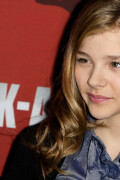 Chloe-Moretz-Kosty555.info---022cf074cacc5ceae5b