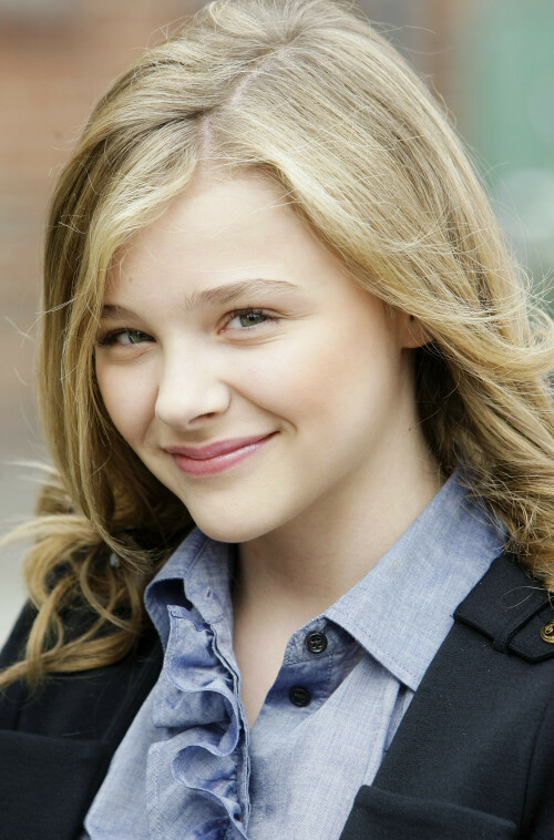 Chloe-Moretz-Kosty555.info---055fa1aef8165ea25b1