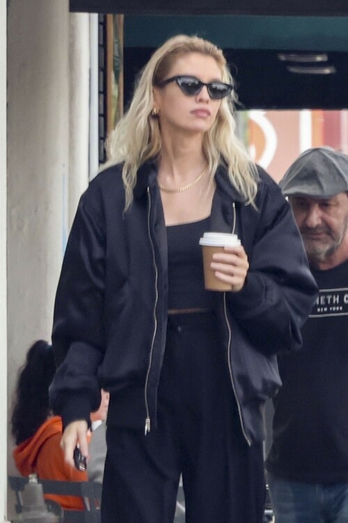 Stella Maxwell | Grabs coffee with a friend in an all-black ensemble in Los Feliz - August 21, 2023

#StellaMaxwell