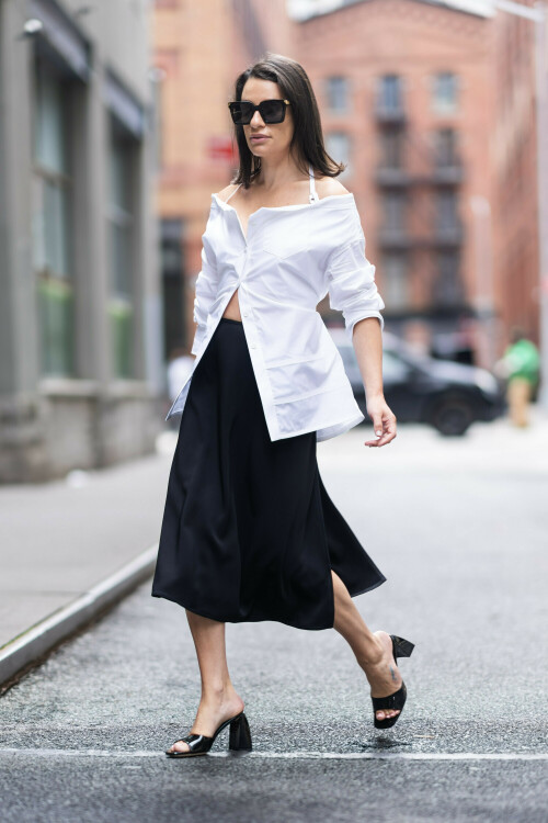 Lea Michele stepping out in New York - August 21, 2023

9 HQ pics: http://kosty555.info/index.php?showtopic=300160

Shoes by Far Michele Patent-Leather Mules
Bag by Far Cush Bag

#LeaMichele
