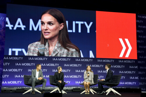 Natalie Portman at a Visionary Talk at IAA Mobility 2023 in Munich, Germany - September 5, 2023

Natalie Portman Has A Fashionable Tweed Moment in Germany Amid Benjamin Millepied Separation News

Natalie Portman rocks a chic tweed look for her appearance at the IAA Conference on Affordable Sustainable Mobility during the 2023 IAA MOBILITY show on Tuesday (September 5) in Munich, Germany.

This marks the 42-year-old actress’s first public appearance since the news of her separation from husband, Benjamin Millipied.

Natalie was noticeably not wearing her ring, as was the case last month.

Earlier today, the new trailer for her upcoming movie, May December, was released.

Here’s the summary: “20 years after their notorious tabloid romance gripped the nation, Gracie Atherton-Yu (Julianne Moore) and her husband Joe, 23 years her junior, (Charles Melton) brace themselves for their twins to graduate from high school. When Hollywood actress Elizabeth Berry (Portman) comes to spend time with the family to better understand Gracie, who she will be playing in a film, family dynamics unravel under the pressure of the outside gaze. Joe, never having processed what happened in his youth, starts to confront the reality of life as an empty-nester at 36.”

The movie will premiere on November 17.

JustJared

#NataliePortman