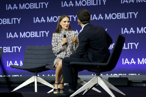 Natalie Portman at a Visionary Talk at IAA Mobility 2023 in Munich, Germany - September 5, 2023

Natalie Portman Has A Fashionable Tweed Moment in Germany Amid Benjamin Millepied Separation News

Natalie Portman rocks a chic tweed look for her appearance at the IAA Conference on Affordable Sustainable Mobility during the 2023 IAA MOBILITY show on Tuesday (September 5) in Munich, Germany.

This marks the 42-year-old actress’s first public appearance since the news of her separation from husband, Benjamin Millipied.

Natalie was noticeably not wearing her ring, as was the case last month.

Earlier today, the new trailer for her upcoming movie, May December, was released.

Here’s the summary: “20 years after their notorious tabloid romance gripped the nation, Gracie Atherton-Yu (Julianne Moore) and her husband Joe, 23 years her junior, (Charles Melton) brace themselves for their twins to graduate from high school. When Hollywood actress Elizabeth Berry (Portman) comes to spend time with the family to better understand Gracie, who she will be playing in a film, family dynamics unravel under the pressure of the outside gaze. Joe, never having processed what happened in his youth, starts to confront the reality of life as an empty-nester at 36.”

The movie will premiere on November 17.

JustJared

#NataliePortman