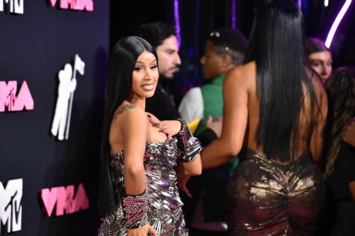 Cardi B | 2023 MTV Video Music Awards in Newark, New Jersey - September 12, 2023

Cardi B’s Metallic VMAs Gown Is Actually Made Up of Hundreds of Silver Hair Clips

Here’s to never having to worry about losing your bobby pin!

Cardi B—unsurprisingly—turned heads with her bold red-carpet ensemble for the 2023 MTV Video Music Awards.

The rapper showed up to New Jersey’s Prudential Center wearing a form-fitting strapless gown that, at first glance, appeared to be made up of glimmering metal shards. However, upon closer inspection, it turned out Cardi’s armorlike Dilara Findikoglu dress was actually covered in hundreds of silver hair clips, stacked and arranged in swirling and fanning patterns. She continued the theme with a pair of black arm cuffs, also studded with hair clips, and further accessorized with glittery heels and a metallic manicure.

Cardi has one nomination for tonight’s awards, in the category of Best Hip-Hop, for her collaboration with GloRilla on “Tomorrow 2.” She’ll also be among the ceremony’s performers, taking the stage with Megan Thee Stallion for their debut performance of “Bongos,” which just dropped on September 8. The duo last collaborated together on the viral “WAP,” back in 2020.

Cardi spoke about the new collab during a guest appearance on the Whoo’s House podcast.

“I wonder how people are gonna react to this vibe because they’re really like expecting ‘WAP,’ like, ‘Oh, here they go again talking this and that,'” Cardi said to host DJ Whoo Kid, per Billboard. “We are talking a little, you know, about some p—y, but not like ‘WAP’ type of stuff.”

Of the forthcoming “Bongos” music video, she added: “It’s a different theme and the video is like a whole complete different type of theme. … It’s like on some ‘b—h, you jump, I jump … if you wit it, I I wit it. We’re gonna do it.’ We worked so hard on the music video. You’re gonna see … that’s thought put into that.”

Other expected performers for tonight’s show include Demi Lovato, Shakira, Doja Cat, Anitta, Olivia Rodrigo, and Sabrina Carpenter.

harpersbazaar.com

#CardiB #vmas