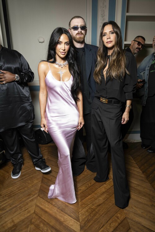 Kim Kardashian & Victoria Beckham at the Victoria Beckham SS24 fashion show during Paris Fashion Week - September 29, 2023

Kim Kardashian and Kris Jenner Opt for Minimalist Glamour in Sleek Slip Dresses at Victoria Beckham’s Spring 2024 Show During Paris Fashion Week

The duo coordinated in pink and black looks inspired by the '90s.

Kim Kardashian made Victoria Beckham‘s spring 2024 show a family affair on Friday in Paris. The reality star and shapewear mogul was accompanied by her mother and “momager,” Kris Jenner.

Kardashian and Jenner coordinated in pink and black Victoria Beckham slip dresses. Kardashian accessorized her plunging frock with diamond necklaces and cocktail rings. Jenner also added on layered diamond necklaces, as well as a leather and shearling jacket.

Kardashian wore her dark tresses in long waves, while her makeup featured soft pink blush and a matching lip. Jenner, meanwhile, sported her trademark dark crop along with black eyeliner, coral blush and a glossy nude lip.

Kardashian and Jenner recently appeared together at This Is About Humanity’s annual gala in late August. The soirée honored Jeff Bezos’ fiancée, Lauren Sánchez, who was recognized for her charitable efforts supporting families separated at the U.S. border.

For the occasion, Kardashian donned a black long sleeve Alaïa maxi dress from the label’s fall 2023 collection. She paired her fashionable frock with high-heeled sock boots and Chanel accessories, which included a gold chain choker and a quilted leather clutch. Jenner also wore Chanel, picking out a white pantsuit lined with pastel feathers from their spring 2023 collection.

Paris Fashion Week started on Sept. 25 and takes place through Oct. 3. Hosted by the Fédération de la Haute Couture et de la Mode, the semiannual event sees the staging of several fashion shows, which are presented to buyers, press and the celebrity set. Designers on this year’s PFW calendar include Valentino, Schiaparelli, Loewe, Alexander McQueen and Nina Ricci.

wwd.com

#KimKardashian #VictoriaBeckham #KrisJenner