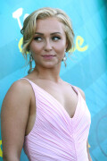 Hayden-Panettiere-Kosty555-0011a8082ef65a02cb51