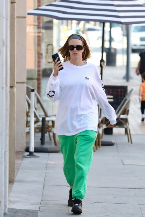 Cara Delevingne - October 9 2023 - Beverly Hills Candids at HQ Pics Space - Celebrity Photos Catalog