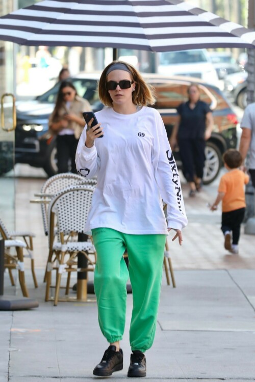 Cara Delevingne - October 9 2023 - Beverly Hills Candids at HQ Pics Space - Celebrity Photos Catalog