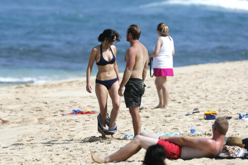 Jennifer Lawrence | On the beach in Hawaii - November 22, 2012

Jennifer Lawrence wearing Tory Burch Claire Bucket Bag, Burberry Be 4107 Sunglasses and Billabong Cloud Covera Skirt.

Jennifer Lawrence: Bikini After Thanksgiving in Hawaii

Jennifer Lawrence shows off her toned tummy in a navy bikini after Thanksgiving dinner with her brother Blaine on Thursday afternoon (November 22) in Maui, Hawaii.

The 22-year-old actress enjoyed a Thanksgiving meal with her whole family before hitting the sand, ahead of filming her upcoming movie, The Hunger Games: Catching Fire.

Just the day before, Jennifer was spotted with mom Karen for a laid-back stroll

And earlier in the week, Jennifer was in Los Angeles promoting her new film, Silver Linings Playbook.

JustJared

#JenniferLawrence