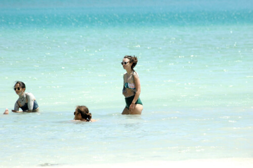 Keira Knightley in bikini at a beach in Pantelleria, Spain - June 29, 2018

Keira Knightley wearing Illesteva Leonard Round Sunglasses in Clear/havana, Marysia Santa Monica Scallop-Edged.

#KeiraKnightley