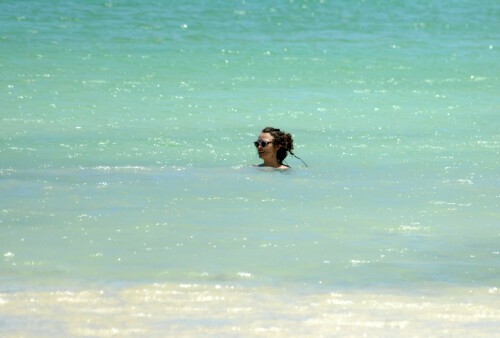 Keira Knightley in bikini at a beach in Pantelleria, Spain - June 29, 2018

Keira Knightley wearing Illesteva Leonard Round Sunglasses in Clear/havana, Marysia Santa Monica Scallop-Edged.

#KeiraKnightley