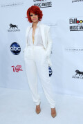 Rihanna-Billboard-Music-Awards-Kosty555.info-0210f8f5f1001e136c5