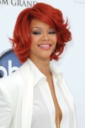 Rihanna-Billboard-Music-Awards-Kosty555.info-0274b632b52c311db2f