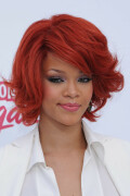 Rihanna-Kosty555.info-0209dba9bd2df3ca736