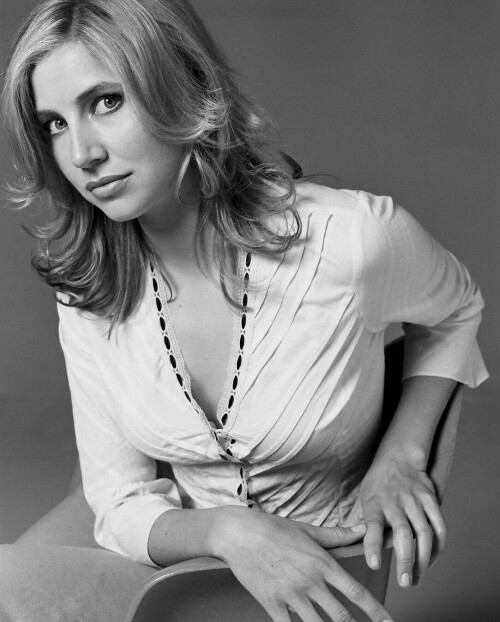 Sarah-Chalke-Kosty555_info-03cc5da6437439648f.jpeg