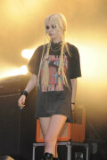 Taylor-Momsen-Kosty555.info-18a3eada0dcc2537f2