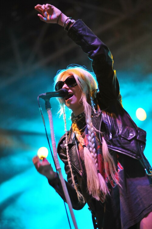 Taylor-Momsen-Kosty555.info-25c8e752541f55c837