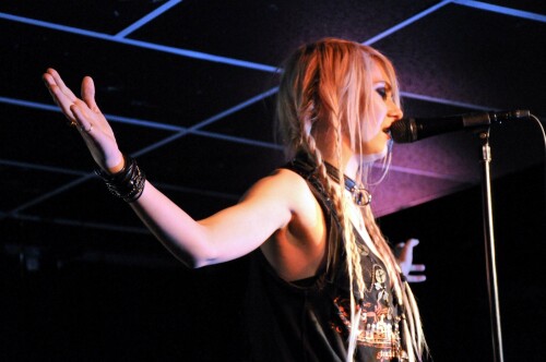 Taylor_Momsen_2011_Kosty555.info_0006102a0bc2a03f9b2b.jpeg