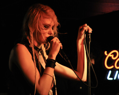 Taylor_Momsen_2011_Kosty555.info_003258a6a10c7c034daf.jpeg