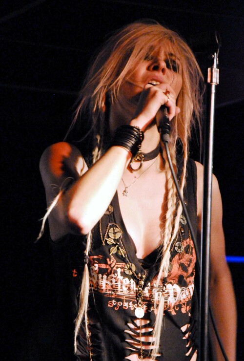 Taylor_Momsen_2011_Kosty555.info_0038c1a85addaeed0cb1.jpeg