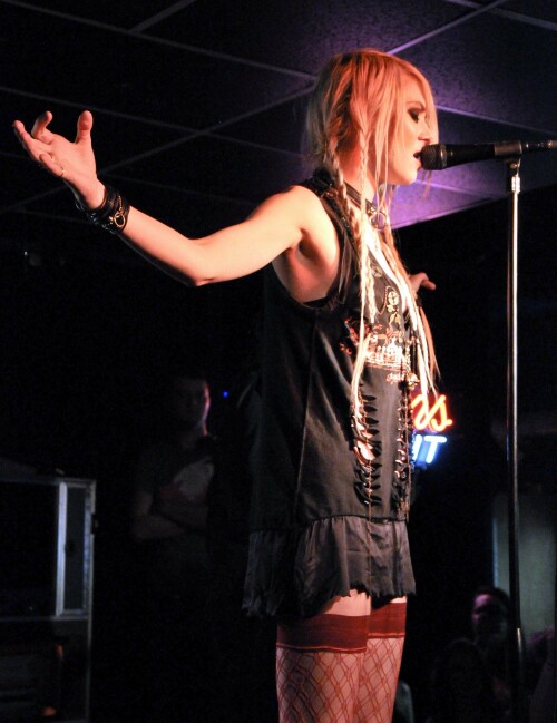 Taylor_Momsen_2011_Kosty555.info_0045cf6593d58e3c0fb4.jpeg