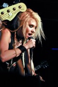 Taylor_Momsen_2011_Kosty555.info_0046bc1741daa90b6451