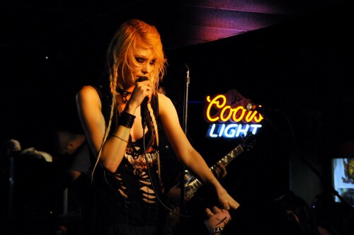 Taylor_Momsen_2011_Kosty555.info_004885ad875b0ee7fa29.jpeg